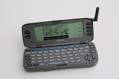 Nokia 9000 Communicator: el teléfono que imaginó el smartphone una década antes del iPhone