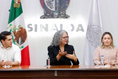 Graciela Domínguez encabeza su primera reunión con el gabinete como gobernadora interina de Sinaloa
