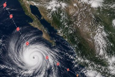Huracán Karina se intensifica a categoría 3: ¿representa peligro para México?
