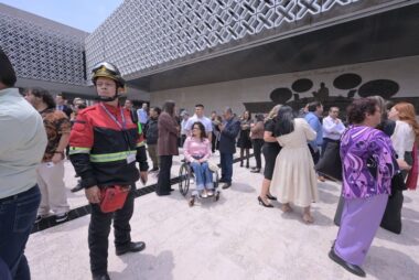 Diputados ponen a prueba protocolos durante simulacro por sismo
