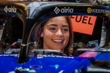 Jamie Chadwick rompe una espera de 12 años y se sube a un Williams de F1