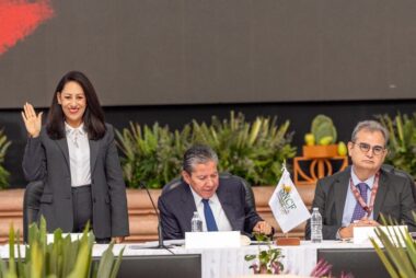 David Monreal destaca avances financieros de Zacatecas